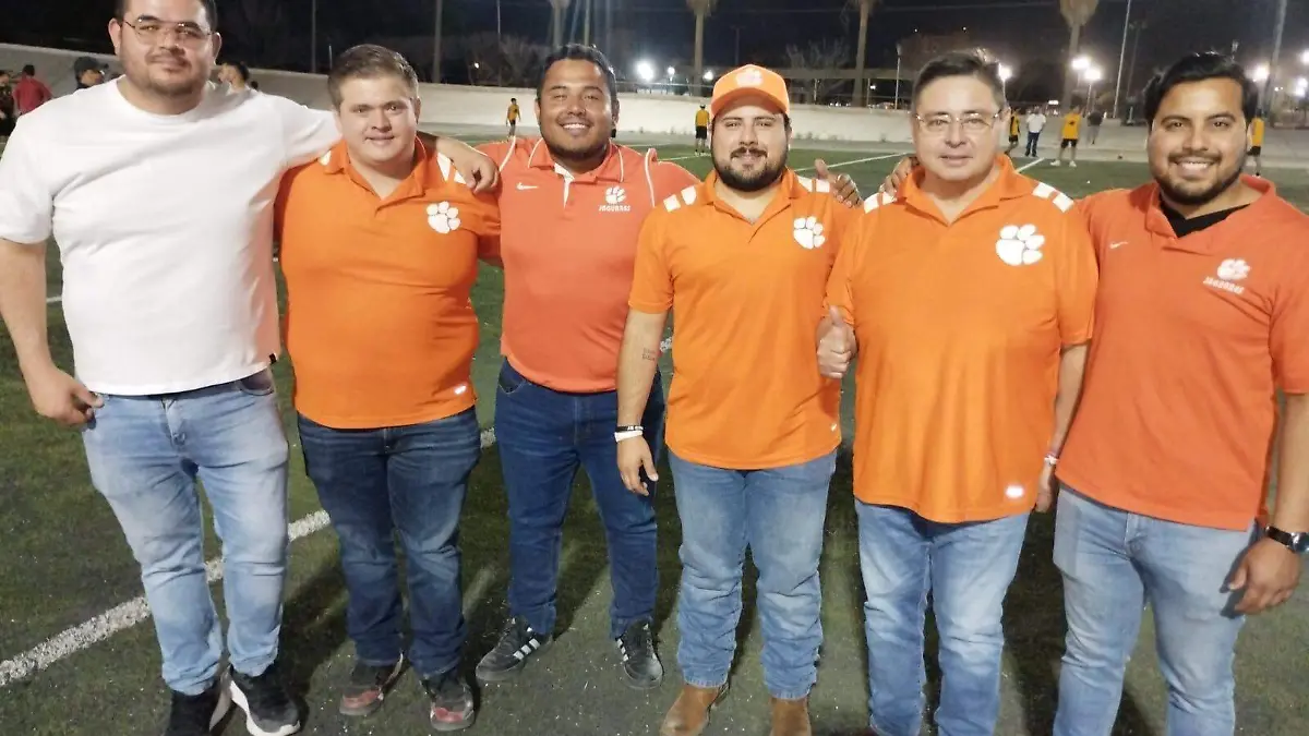 Jaguares vencen a Gigantes